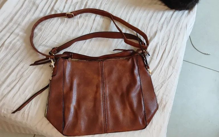 Bolsa grande de ombro e transversal 