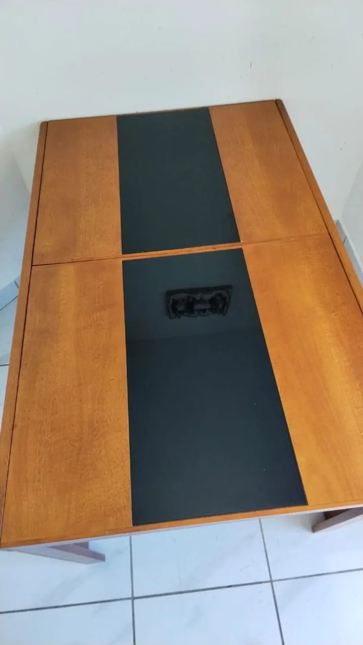 Mesa de vidro e madeira - Foto 3