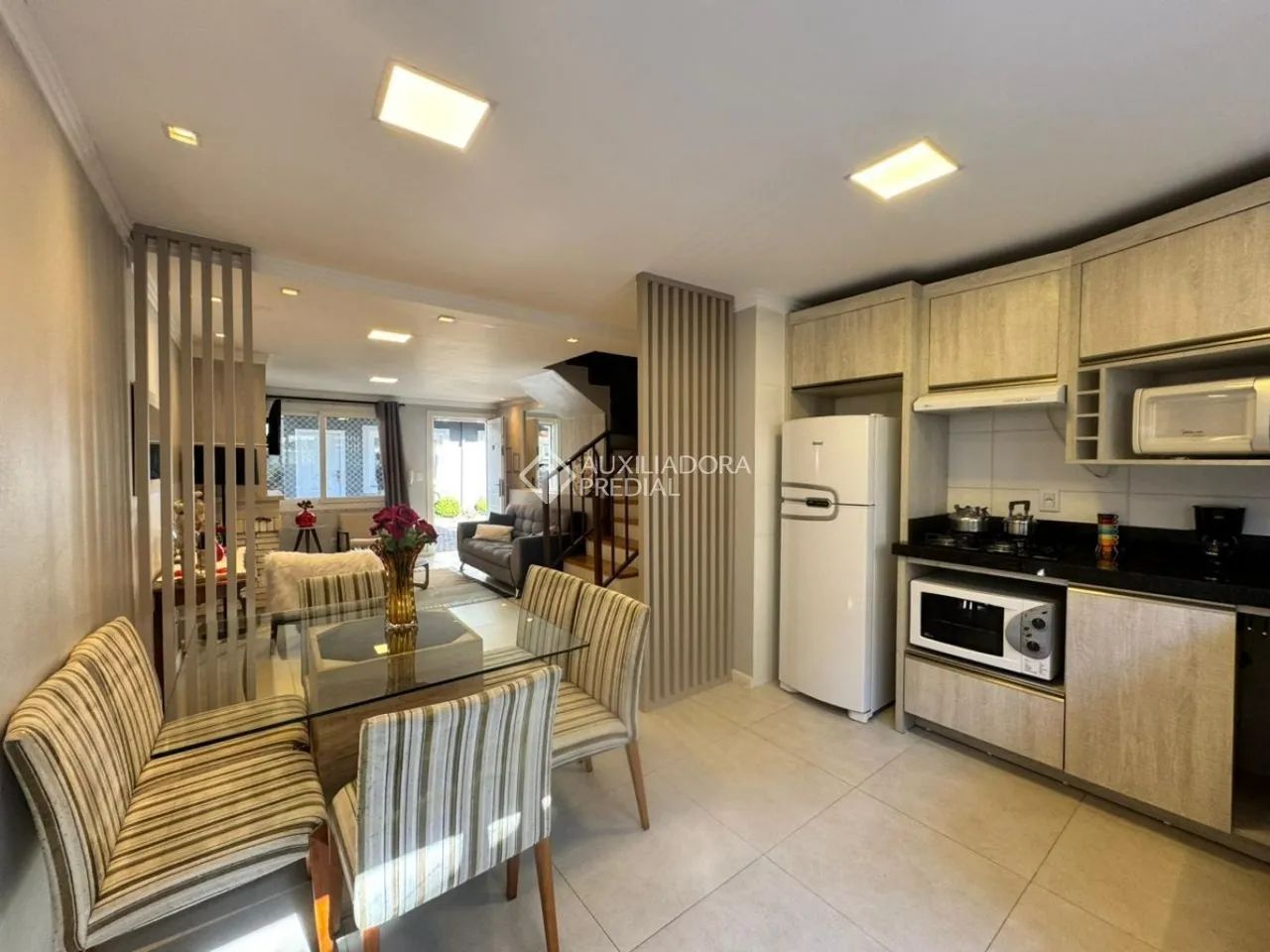 Casa geminada 4 dormitórios 2 suítes - Foto 5