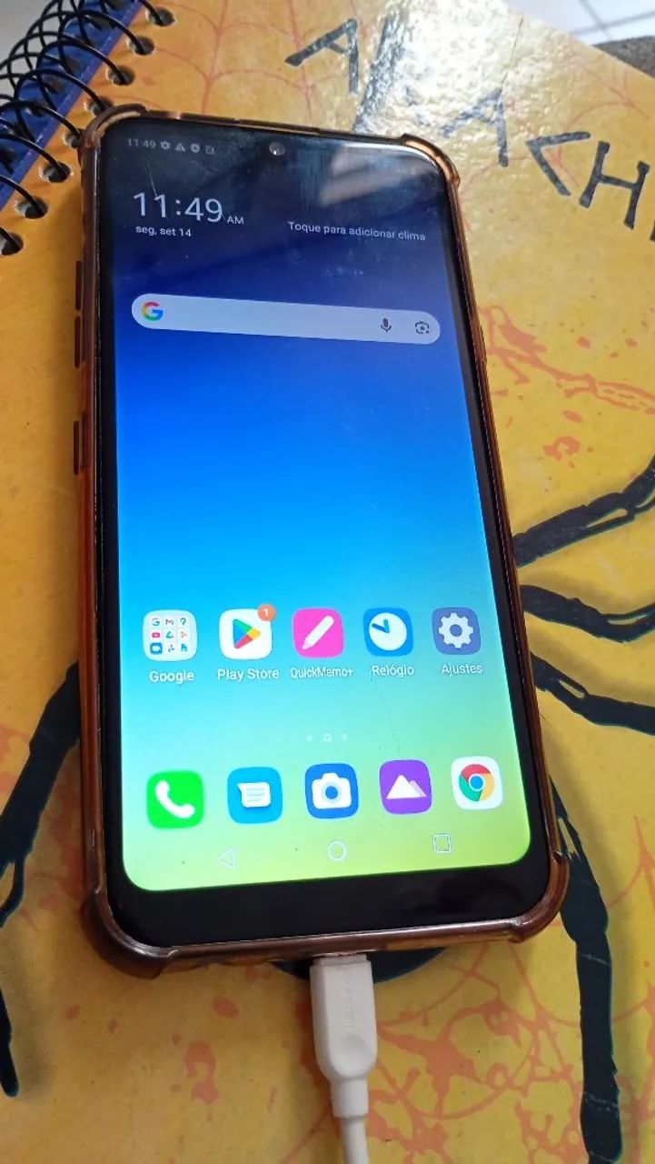 Celular LG k40 bem conservado 