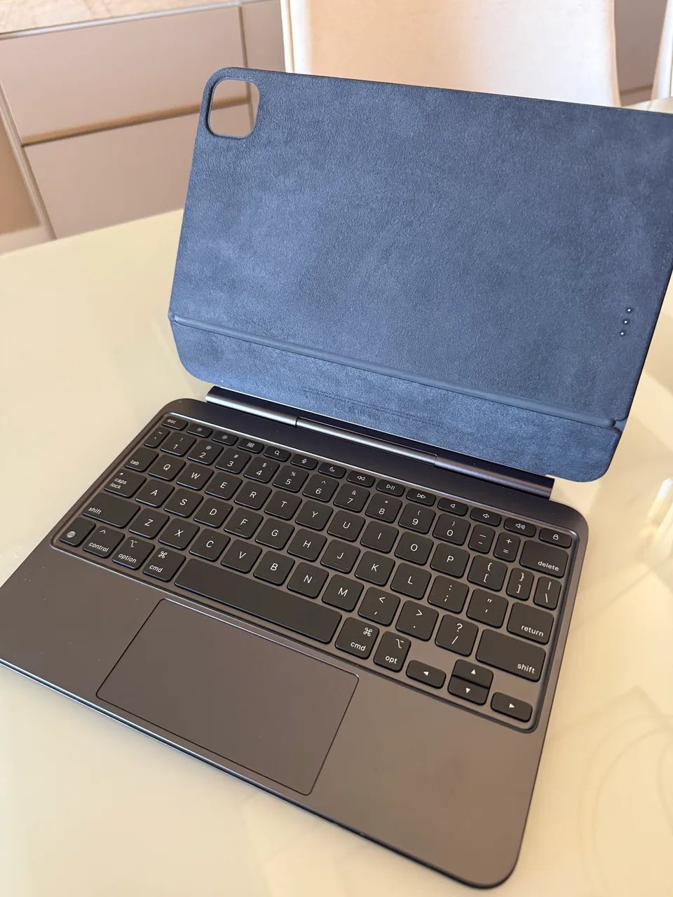 Apple magic keyboard ipad pro m4 11"
