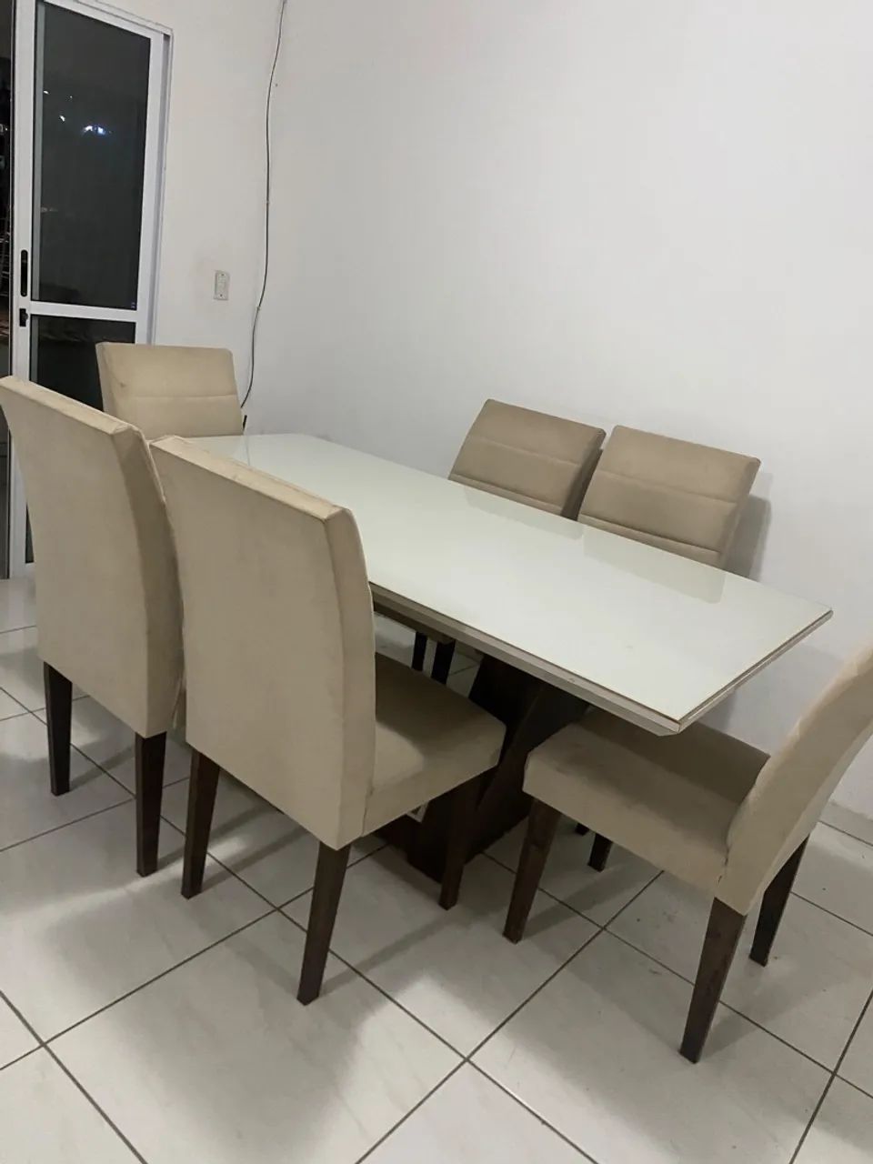 Mesa 6 cadeiras 