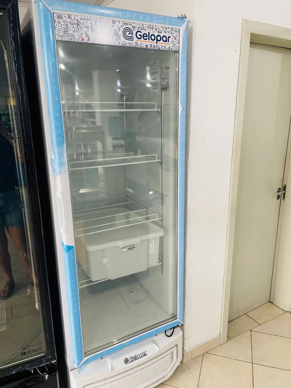 MB Frezer vertical 570L Gelopar 