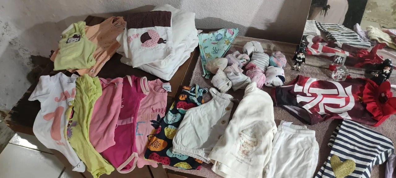 Roupinhas  de bebê  e acessórios   - Foto 2