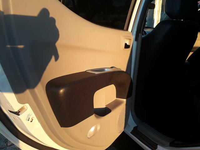 Vendo troco L200 HPE apenas 85 mil km diesel - Foto 11
