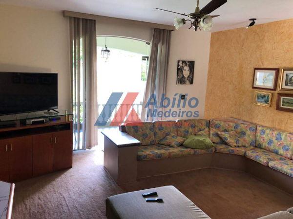 Casa com 5 quartos - Bairro Jardim Lolata em Londrina - Foto 4