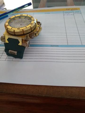 Vendo relógio invicta para retirada de peças porque não encontrei a pulseira - Foto 2