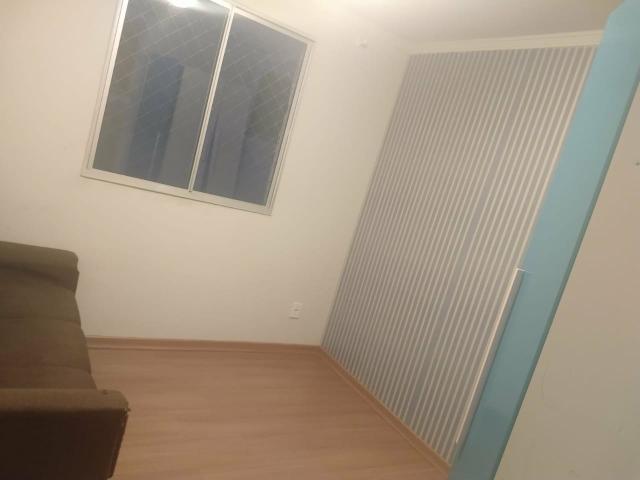 Vendo ou troco apartamento 60 mil e assume o financiamento aceita carro - Foto 2