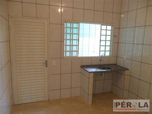 Casa geminada com 2 quartos - Bairro Vila Jardim Pompéia em Goiânia - Foto 7