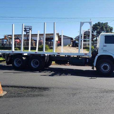 Caminhão Transtora VW 26-310 6x4 - Foto 2