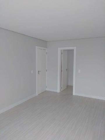 Apartamento suíte mais 01 dormitório com terraço no Bairro Jardim Itália - Foto 2