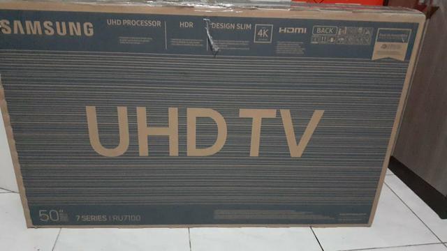 TV Samsung smart 4k lacrada com nota