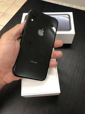 Troco iphone xr preto por branco ou outro!!!