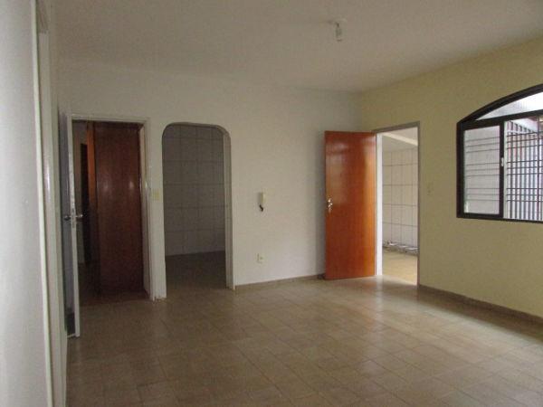 Casa com 4 quartos - Bairro Jardim América em Goiânia - Foto 5