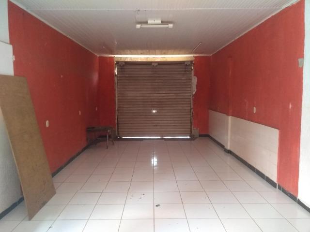 Alugo Casa no centro com espaco para comercio - Foto 15