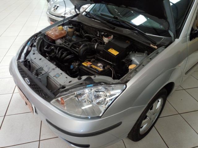 Ford Focus 1.6 GLX Completo - Foto 14