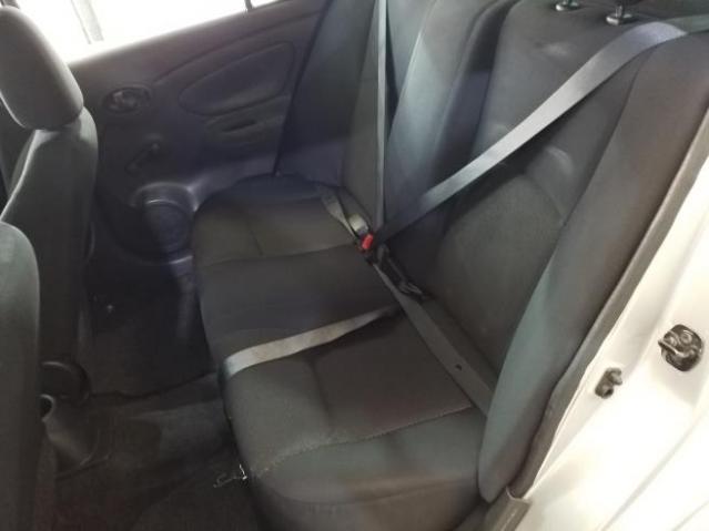 Versa 1.6 S Flex Mecânico - Foto 6