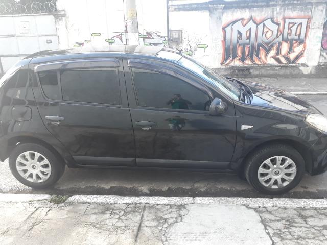 Vendo sandero 2013 preto - Foto 3
