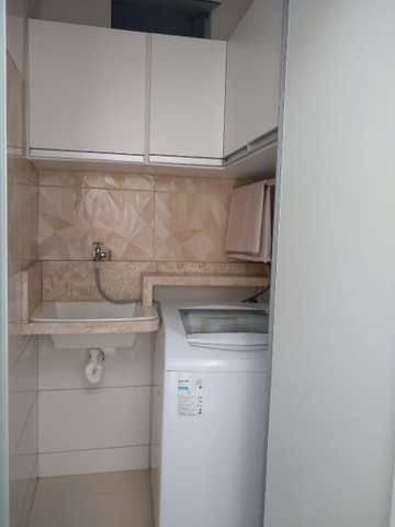 Casa em condomínio fechado, 3/4 um suíte c closet, piscina, área gourmet - Foto 2