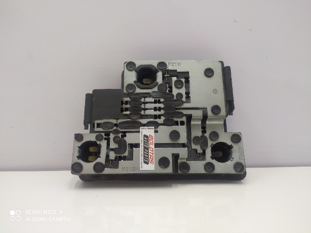 692 Soquete Lanterna Lado direito Citroen Xantia 1993 a 2002