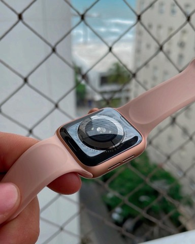 Apple Watch série 4 ,40mm gold rose 