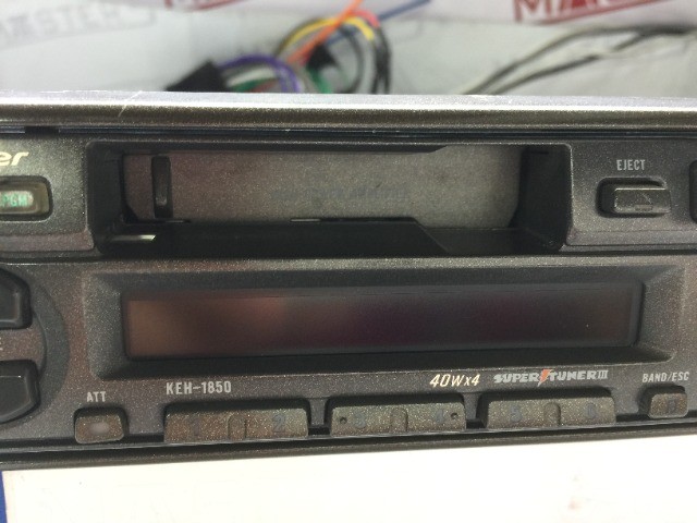 toca fita radio pioneer keh-1850 40watts x 4 com bluetooth interno semi novo instalado - Foto 4
