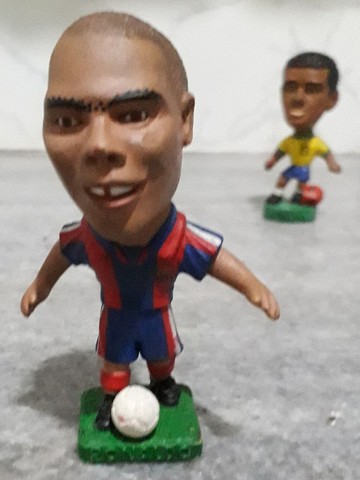 Ronaldinho e Rivaldo (Miniaturas) - Preço por cada  - Foto 2