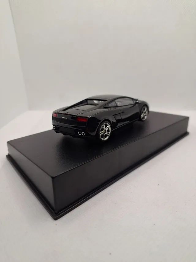 Miniatura Lamborghini Gallardo LP560-4 - Escala 1/43 - Marca Autoart  - Foto 3
