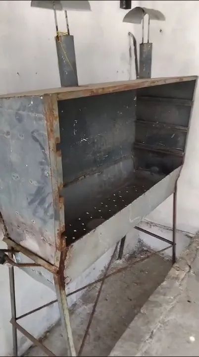 Churrasqueira grande 