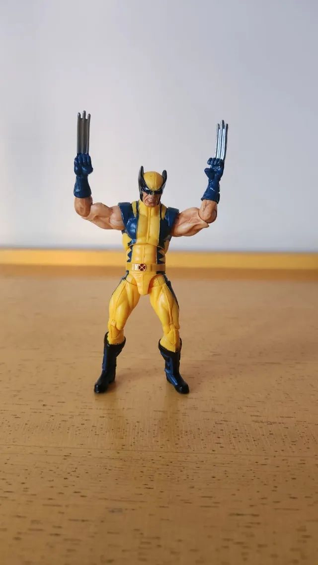 Wolverine (X-men) - Marvel Universe Hasbro - 11cm - Foto 4