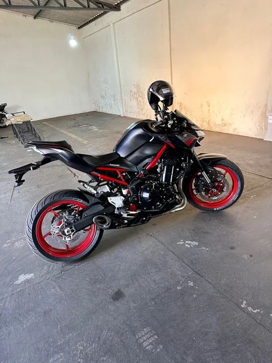 Kawasaki Z900 - Foto 2