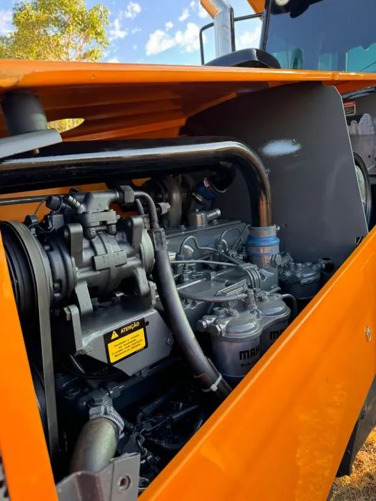 Trator Valtra  - Foto 2