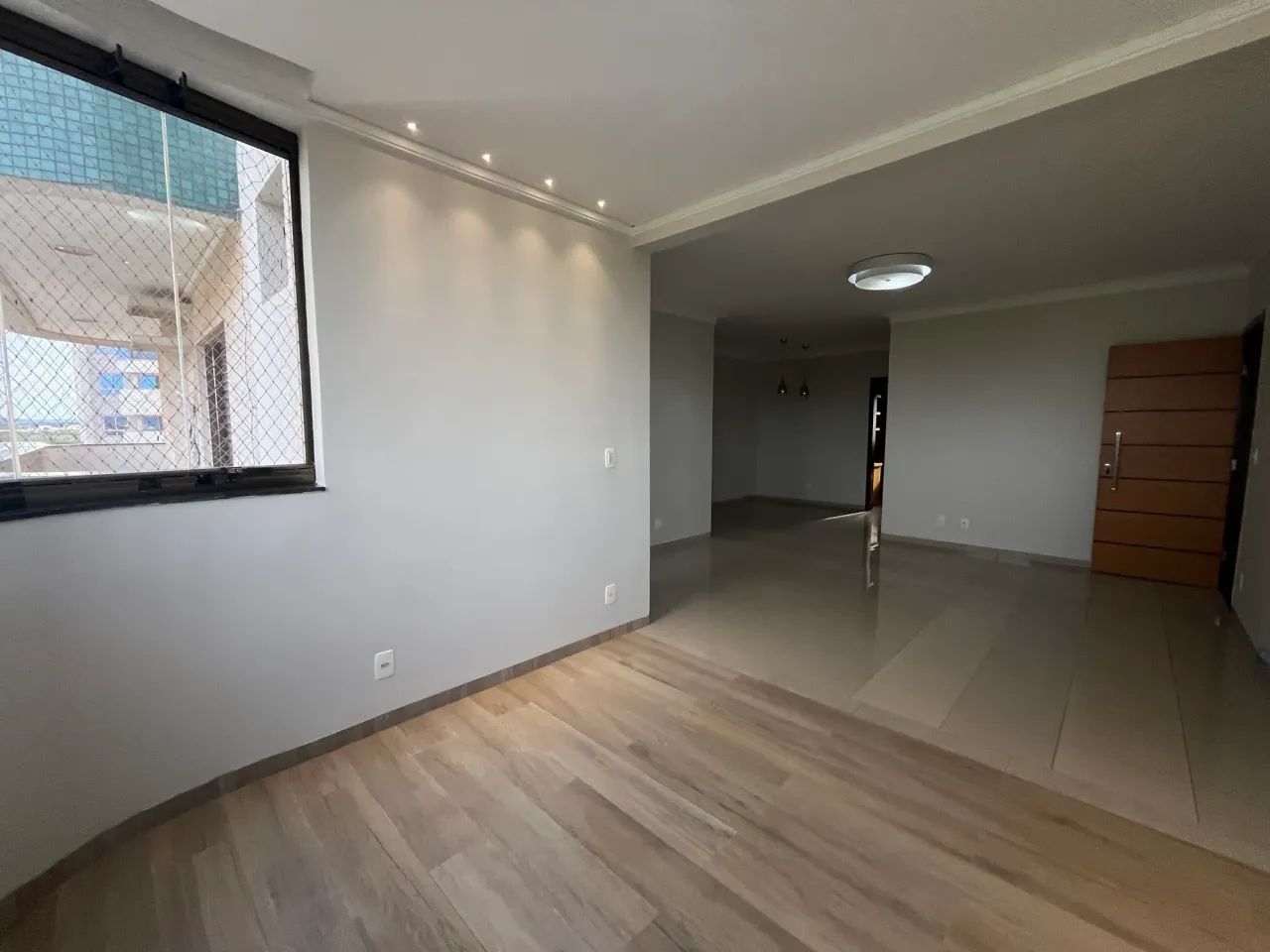 Apartamento 03 Suites plenas com armários e escritório (incluso condomínio e água) - 204 S - Foto 4