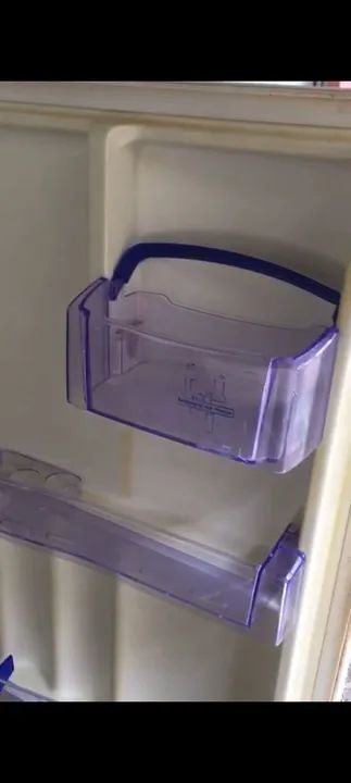 Geladeira Continental Duplex com adesivos - Foto 4