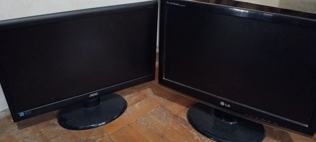 Vendo dois monitores (ler anúncio)