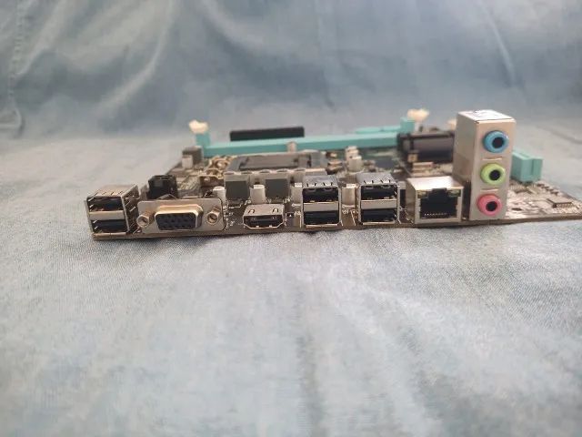 Placa-Mãe Bluecase G31TM7-HV - LGA 1155 - HDMI/VGA - NOVA NO ESTADO - Foto 2