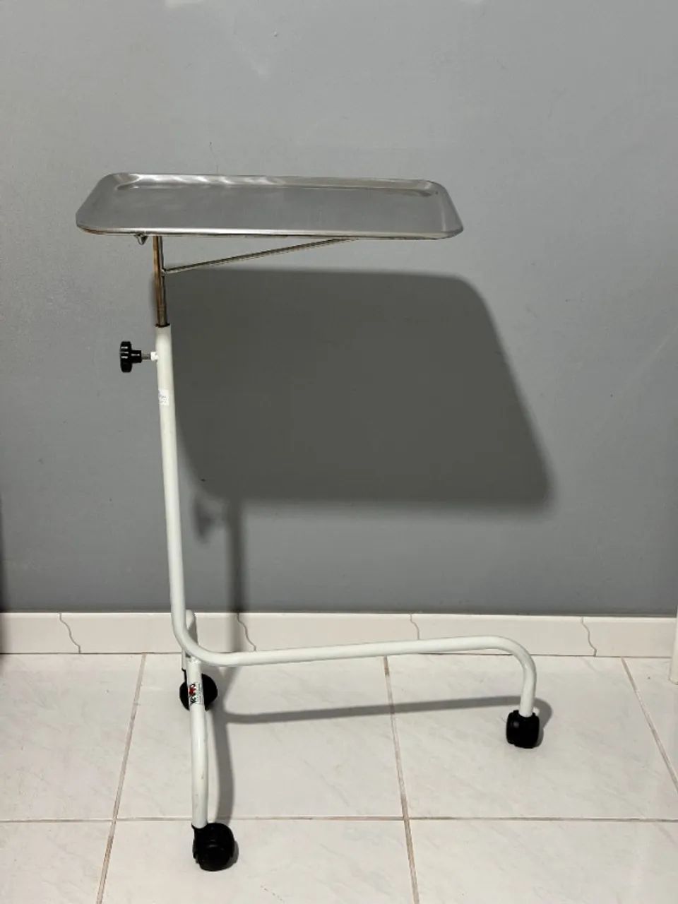 DOAÇÃO!!! Auxiliar / Bandeja Hospitalar - Foto 2