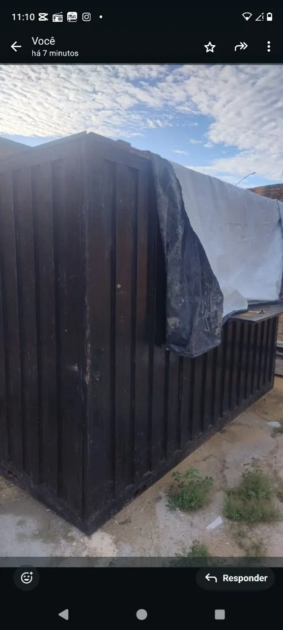Vendo container