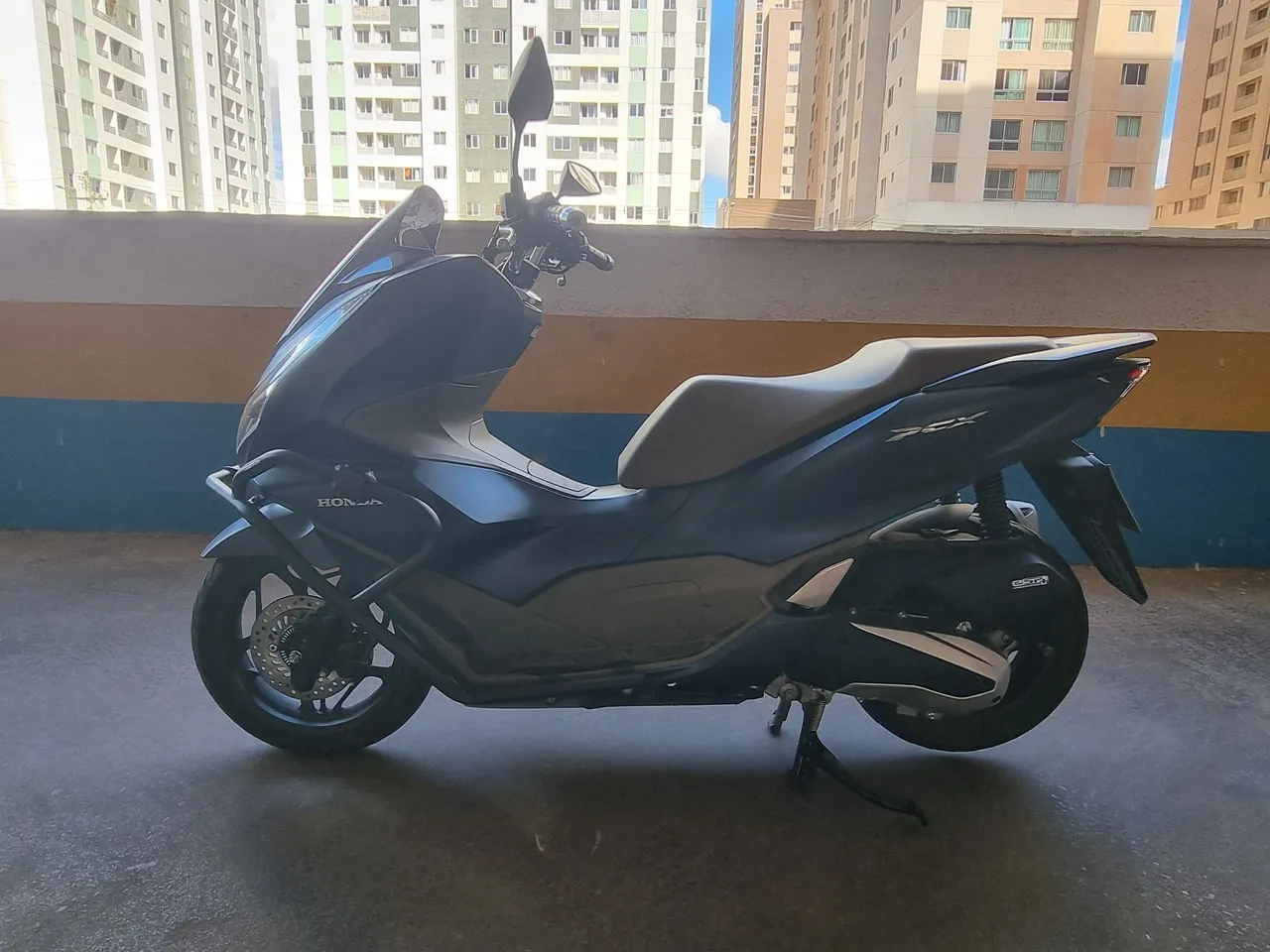 Pcx 160 DLX Novinha - Doc em dia