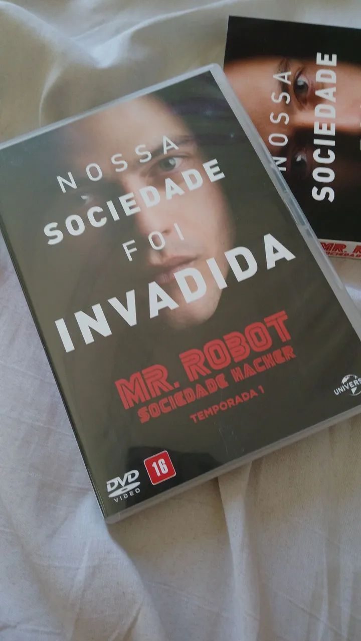 Mr. Robot - Sociedade Hacker - Temporada 1 - DVD - Foto 3