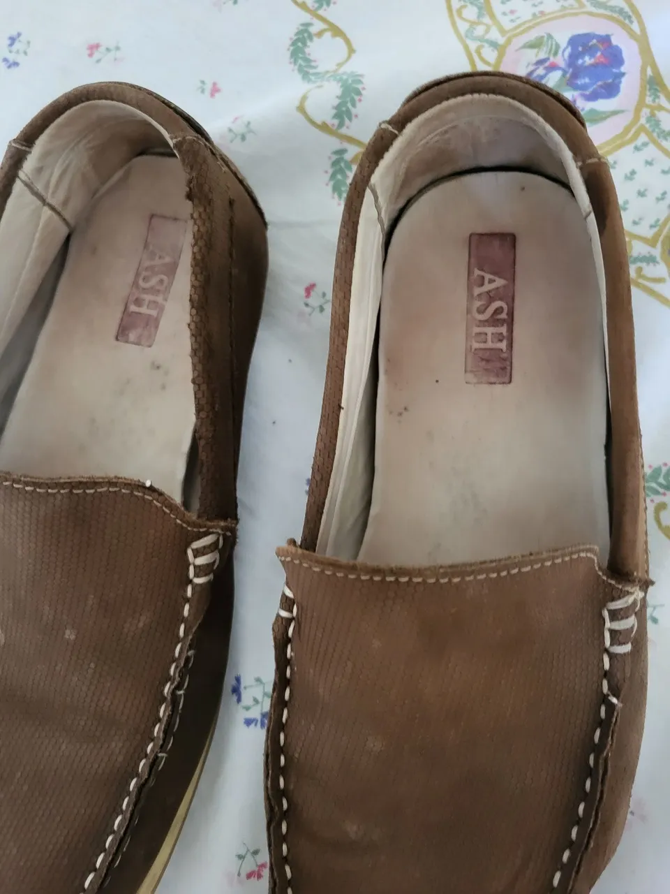 Sapatos de Couro Marrom