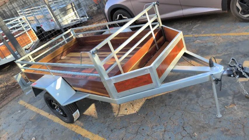 Carretinha reboques em até 12 x sem juros no cartão com parcelas a partir de 415.00 - Foto 3