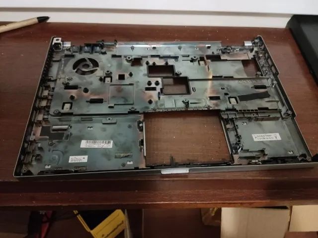 Carcaça Palmrest Para Notebook Hp Elitebook 8470p - Foto 2