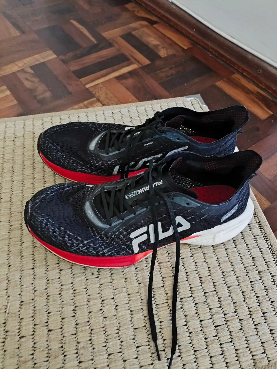 Tênis de corrida Fila KR6