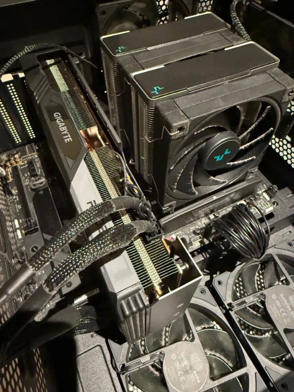 PC Gamer High-End | Ryzen 7 7800X3D + RX 7800 XT 16GB | 32GB DDR5 | SSD 1TB - Foto 3