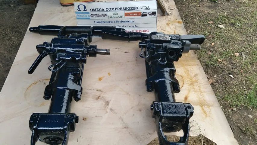 Perfuratriz de Rocha Pneumatica  Manual 
