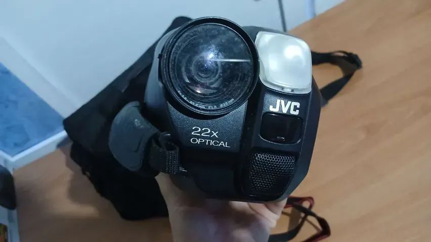 Filmadora JVC Compact VHS GR-AX730U (sem Teste) - Foto 5