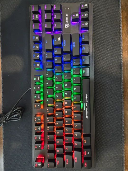 Teclado gamer mecânico 