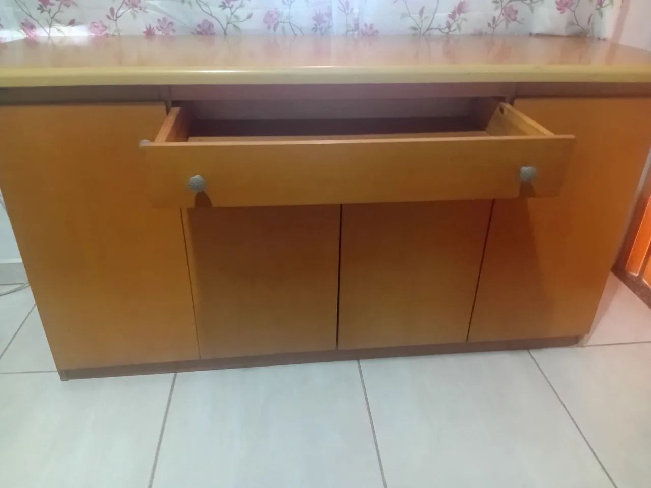 LINDA CÔMODA GRANDE A VENDA!!!