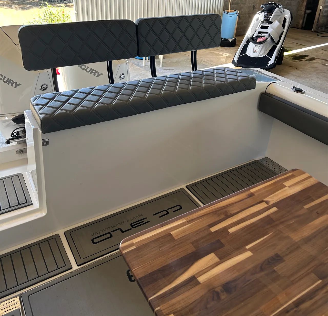 VENDO LANCHA SEDNA CC 320 COM APENAS 123 HORAS DE NAVEGAÇÃO - Foto 6